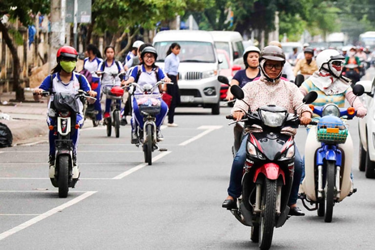 Thuê xe máy có phải là cách giảm ô nhiễm môi trường?